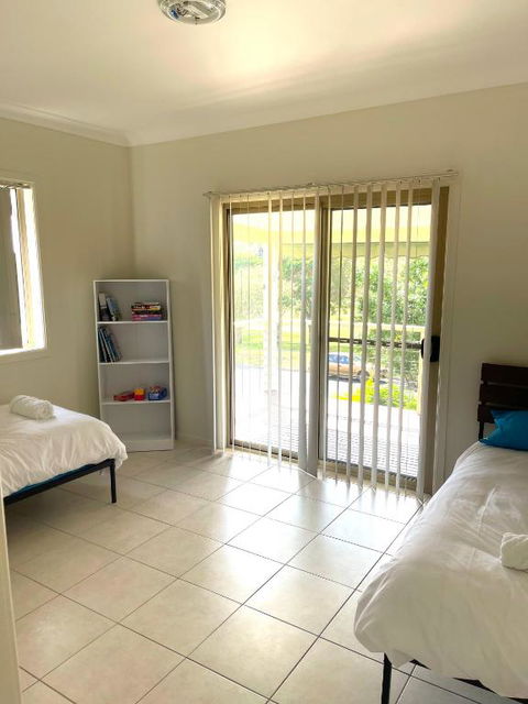 Azalea Grove - Family Or Friends Getaway - Accommodation Broadbeach 4