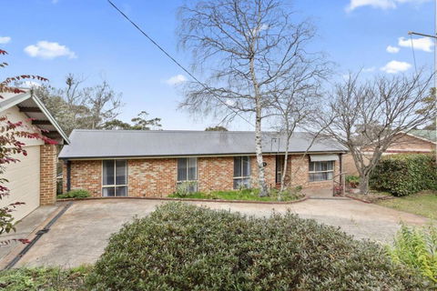 Azimuth - Spacious Family Retreat With City Views - Accommodation Broadbeach 1