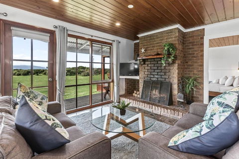 Apollo Bay Cottages- Marriners - Accommodation Broadbeach 0