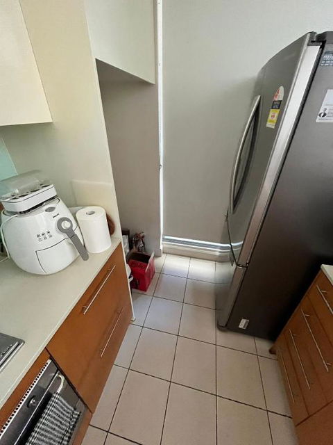 B - Accommodation Broadbeach 3