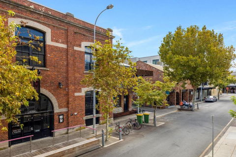 BANN2/5 - Bannister Heritage Hideaway - Accommodation Broadbeach 2