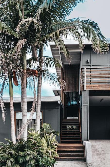 BAY PROPERTIES . The Chill - Accommodation Broadbeach 3