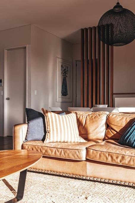 BAY PROPERTIES . The Chill - Accommodation Broadbeach 1