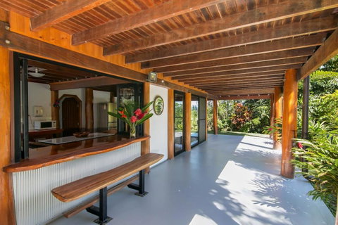 Daintree Manor B&B - Accommodation Broadbeach 5