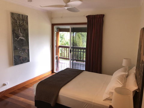 Daintree Manor B&B - Accommodation Broadbeach 1