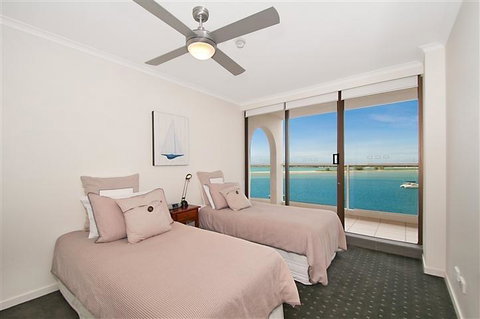 Beaconlea - Accommodation Broadbeach 43