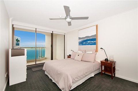 Beaconlea - Accommodation Broadbeach 6