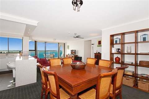 Beaconlea - Accommodation Broadbeach 41