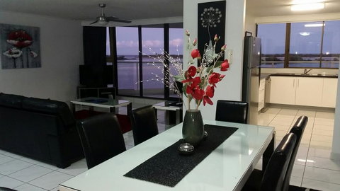 Beaconlea - Accommodation Broadbeach 14