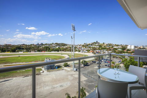 Quest Breakfast Creek - Accommodation Broadbeach 11