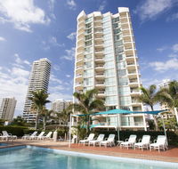 Maldives Resort - Accommodation Broadbeach
