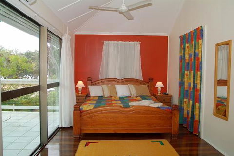 Arcadia Beach Guest House And Car Hire - Accommodation Broadbeach 1