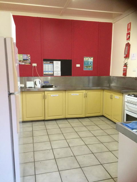 Arcadia Beach Guest House And Car Hire - Accommodation Broadbeach 5