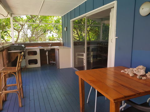 Arcadia Beach Guest House And Car Hire - Accommodation Broadbeach 16