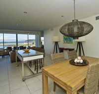 Blue on Blue Apartment 933 - Accommodation Broadbeach
