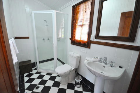 Island Adventure Holiday House - Accommodation Broadbeach 1