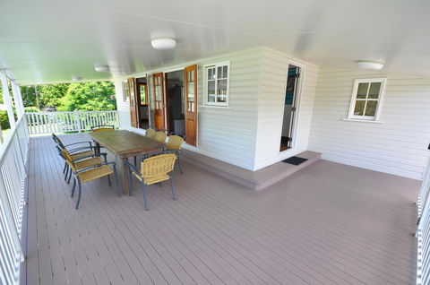 Island Adventure Holiday House - Accommodation Broadbeach 16