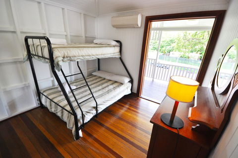 Island Adventure Holiday House - Accommodation Broadbeach 14