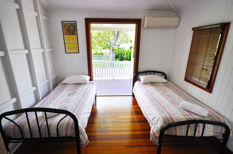 Island Adventure Holiday House - Accommodation Broadbeach 15