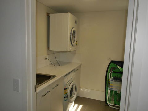 Allora 1 - Accommodation Broadbeach 13