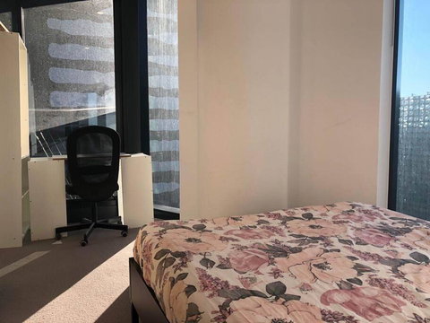1 Bedroom 2 Bed 1 Bathroom - Accommodation Broadbeach 2