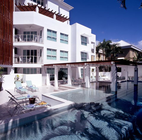 201 Lake Street - Accommodation Broadbeach 1