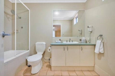 C Mandurah Apartment Resort - Accommodation Broadbeach 4