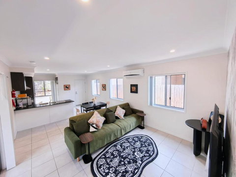 Coomera Comfort Lodge Near Theme Park & Westfield - Accommodation Broadbeach 1