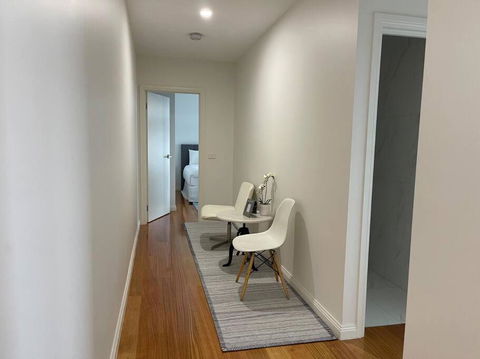 D121 Fabulous Marsh Stay - Accommodation Broadbeach 4