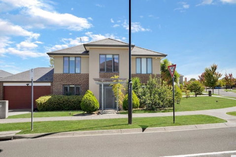 Deluxe Family Montpellier Gardens Estate - Burwood - Accommodation Broadbeach 1