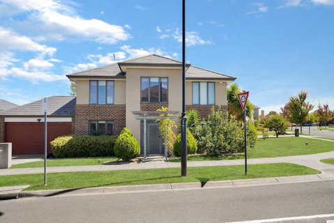 Deluxe Family Montpellier Gardens Estate - Burwood - Accommodation Broadbeach 0