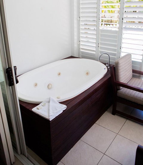 3123 BEACH CLUB PARADISE - Accommodation Broadbeach 3