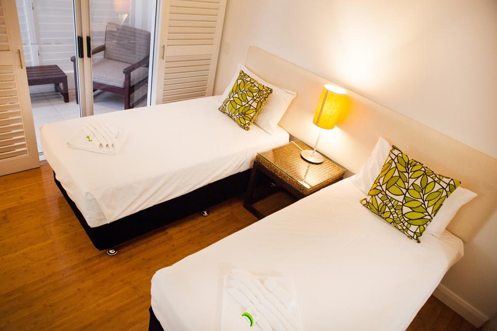Palm Cove QLD Accommodation Broadbeach