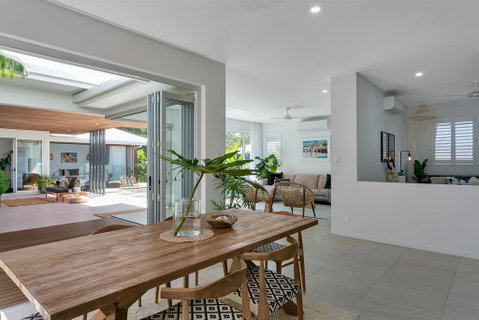 94 Northhouse - Beachside Luxury In Palm Cove - Accommodation Broadbeach 3