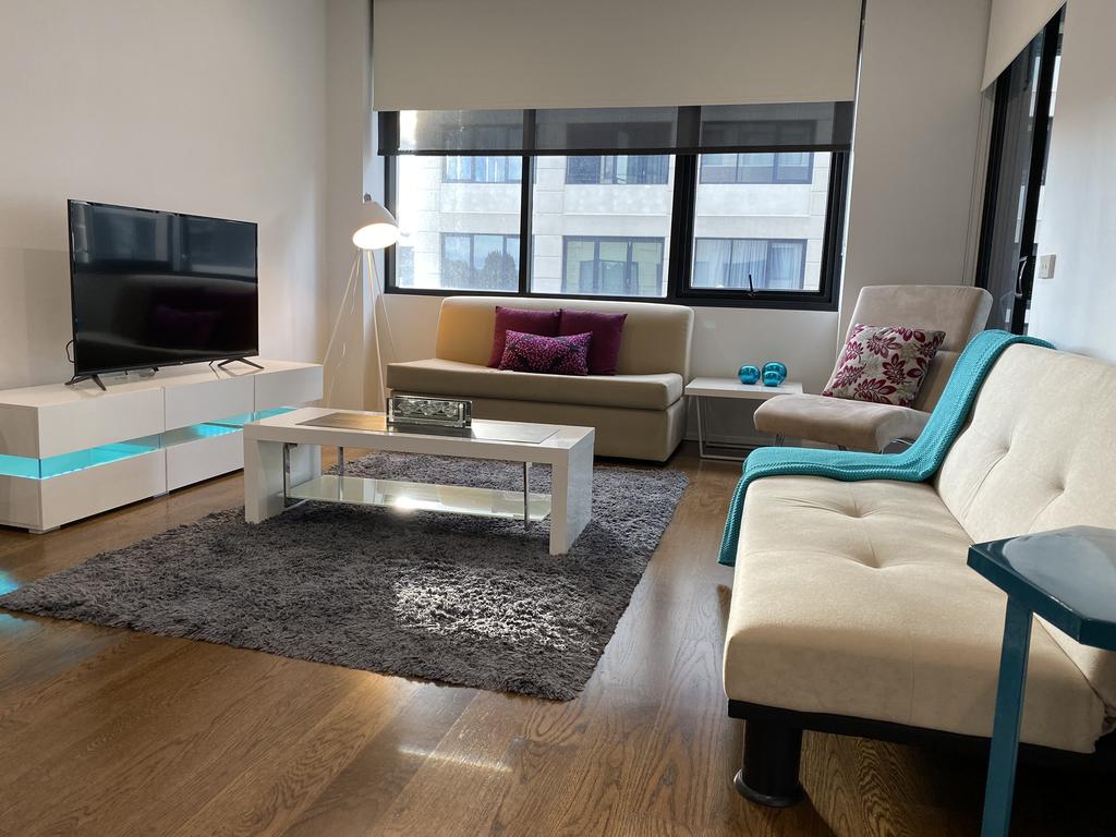 Downer ACT Accommodation Broadbeach