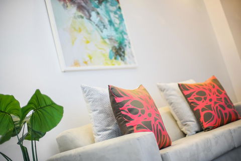 A Comfy & Central 2BR Apt Near Flinders Station - Accommodation Broadbeach 3