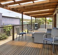 A Reel Teal - Accommodation Broadbeach