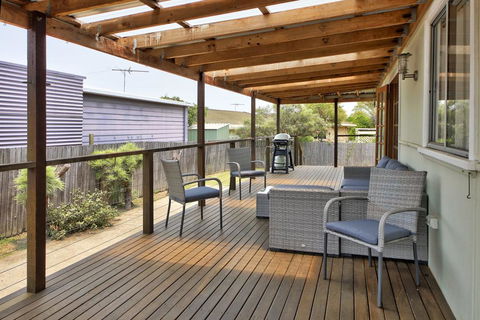 A Reel Teal - Accommodation Broadbeach 0