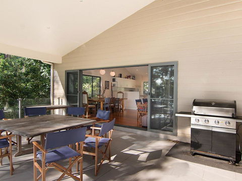 A Yarraangunthi - Accommodation Broadbeach 2