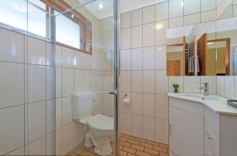 AAt 28 Goldsmith Motel - Accommodation Broadbeach 1