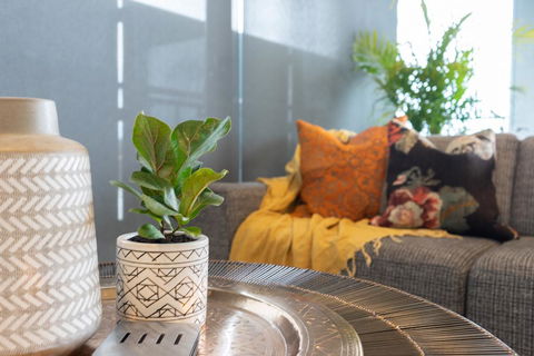 Abbotsford Playhouse Luxury Penthouse, Yarra Views, Double Parking - Accommodation Broadbeach 0