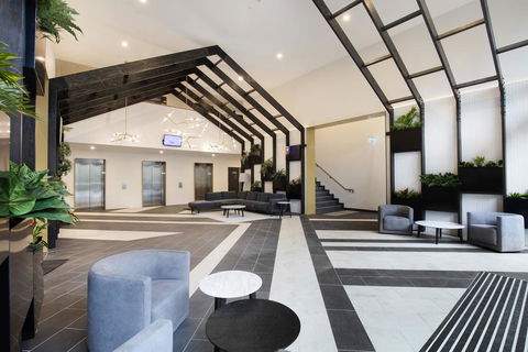 Abbotsford Playhouse Luxury Penthouse, Yarra Views, Double Parking - Accommodation Broadbeach 2