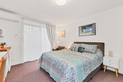 Abby's Poolside Retreat 1 - Accommodation Broadbeach 0