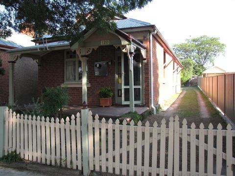 Acacia Cottage On Peel, Bathurst - Accommodation Broadbeach 2