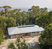 Acacia Lakehouse - The lake at your doorstep - Accommodation Broadbeach