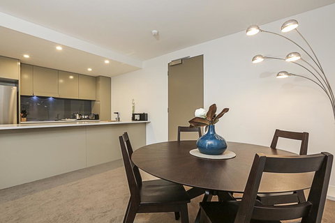 Accommodate Canberra - Quayside - Accommodation Broadbeach 0