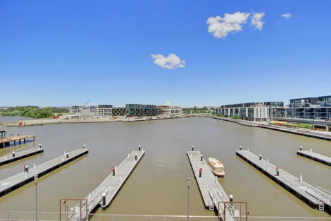 Accommodate Canberra - The Pier - Accommodation Broadbeach 0