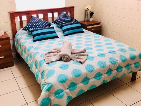 Accommodation @ Isa - Accommodation Broadbeach 0