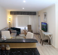 ADELAIDE CBD APARTMENT - 3BR 2BATH  CARPARK - Accommodation Broadbeach