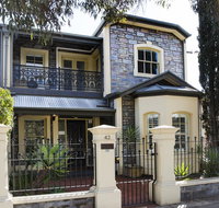 Adelaide Mackinnon - Accommodation Broadbeach